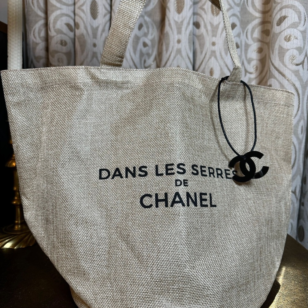 Dans Les Serres De Chanel Tote Bag with Iconic Logo and Rustic Texture